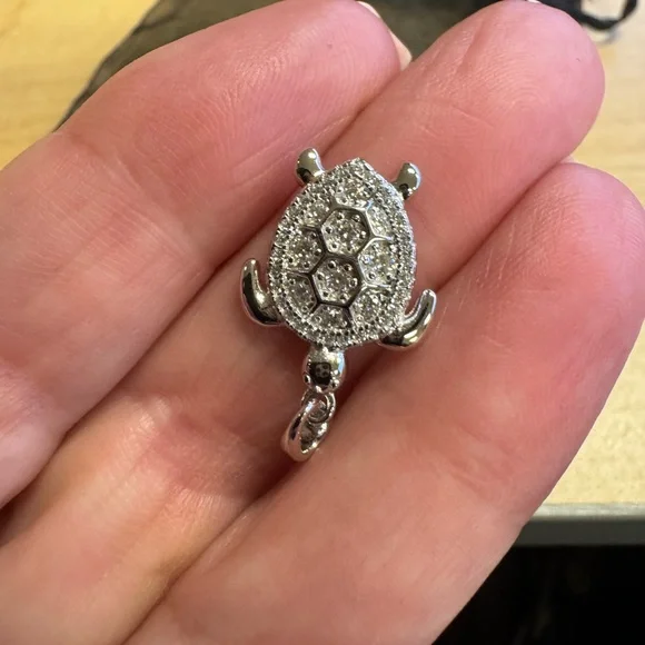 925 Sterling Silver Moissanite Turtle Pendant - Picture 3 of 5
